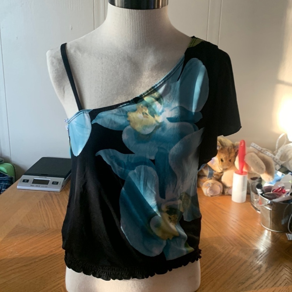 𝅺floral top